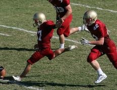 今夜全锦赛前瞻：哈登伤情更新，曼城冲击不败纪录的简单介绍